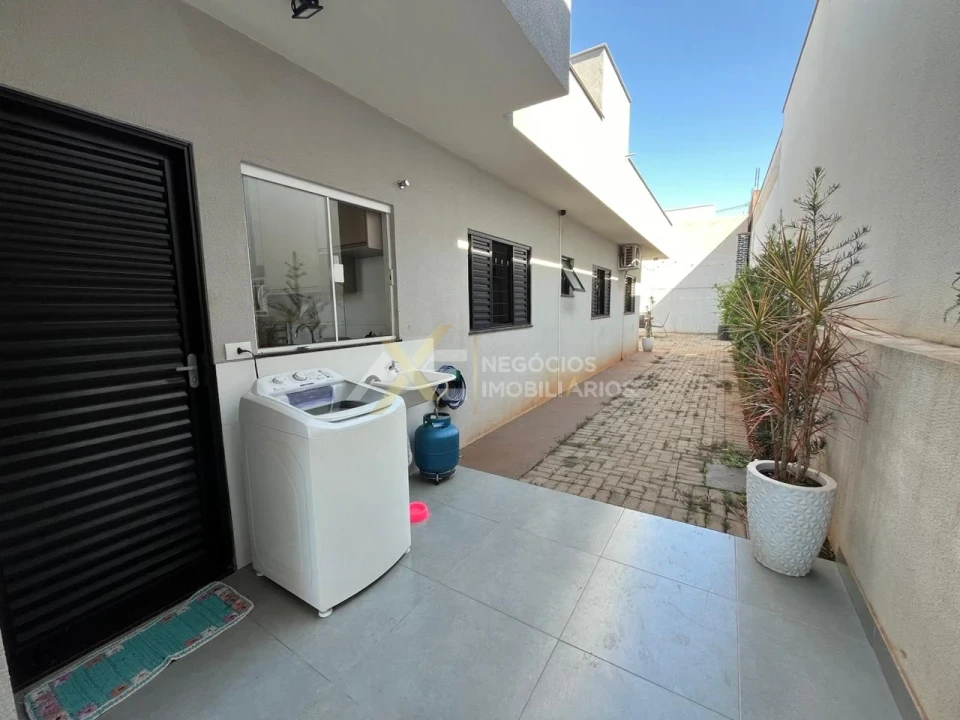 Imagens do imóveis CASA 03 DORMITÓRIOS BAIRRO OTÁVIO CESÁRIO EM CAMBÉ