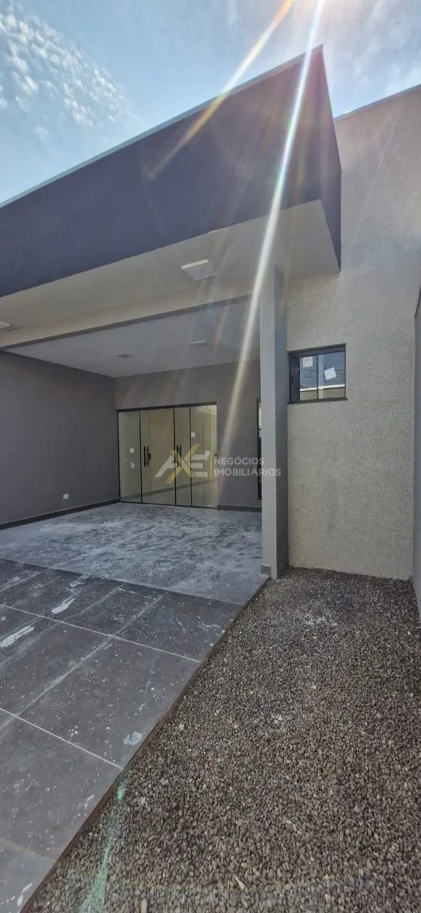 Imagens do imóveis Casa a Venda Jardim Vale Verde na cidade de Cambé, Pr, estuda a possibilidade de pegar veiculo como parte de pagamento
