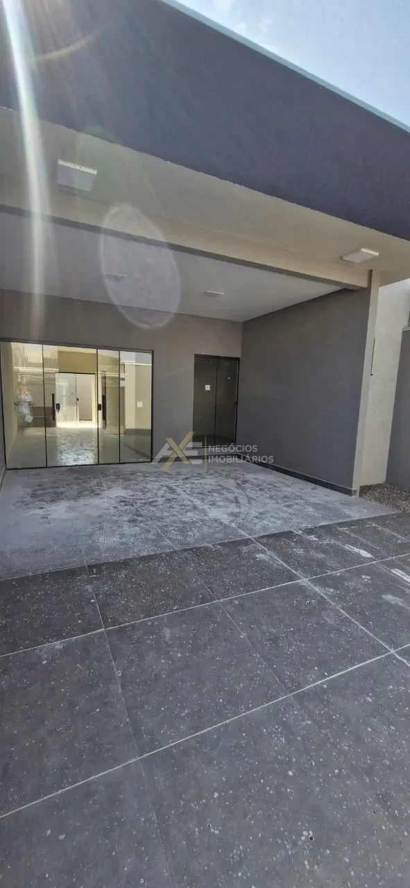 Imagens do imóveis Casa a Venda Jardim Vale Verde na cidade de Cambé, Pr, estuda a possibilidade de pegar veiculo como parte de pagamento