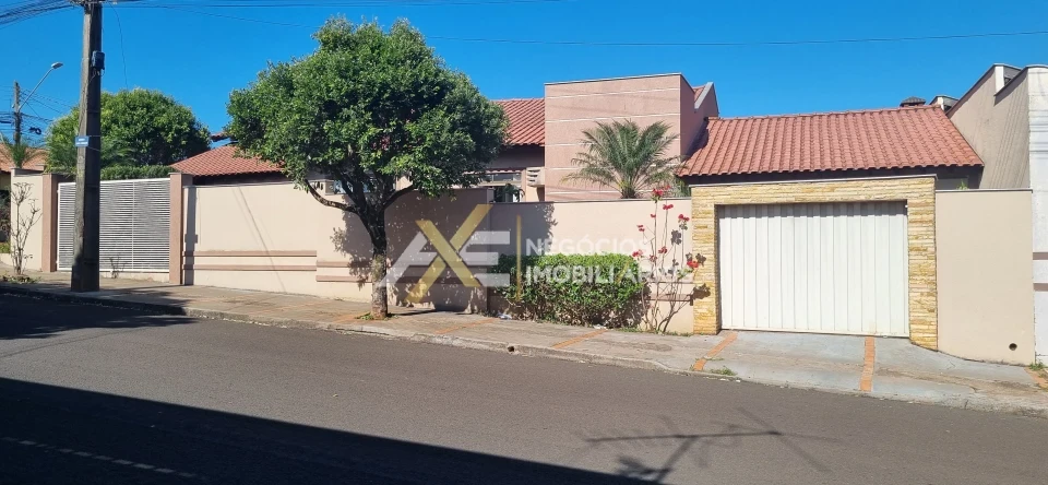 CASA À VENDA NO CAMBÉ II , COM 3 QUARTOS (SENDO 2 SUÍTE)