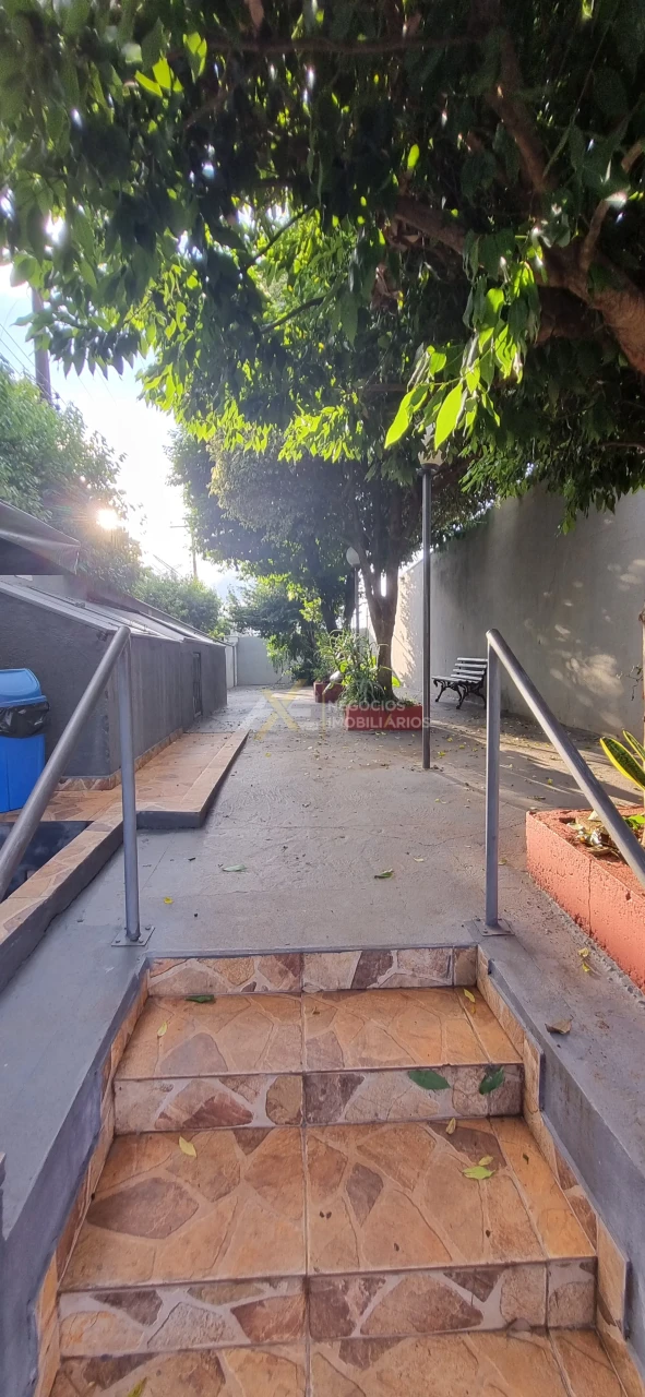 Imagens do imóveis CASA Á VENDA COM 2 DORMITORIOS NO CONDOMÍNIO SABARÁ I