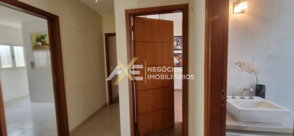 Imagens do imóveis CASA À VENDA NO JARDIM MONTE REAL - CAMBÉ-PR