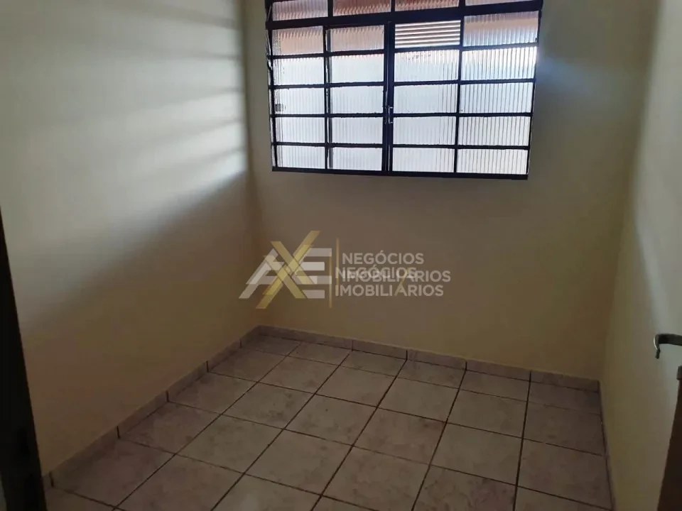 Imagens do imóveis CASA PARA LOCAÇÃO DE 3 QUARTOS NO JARDIM VITORIA EM CAMBE, PR