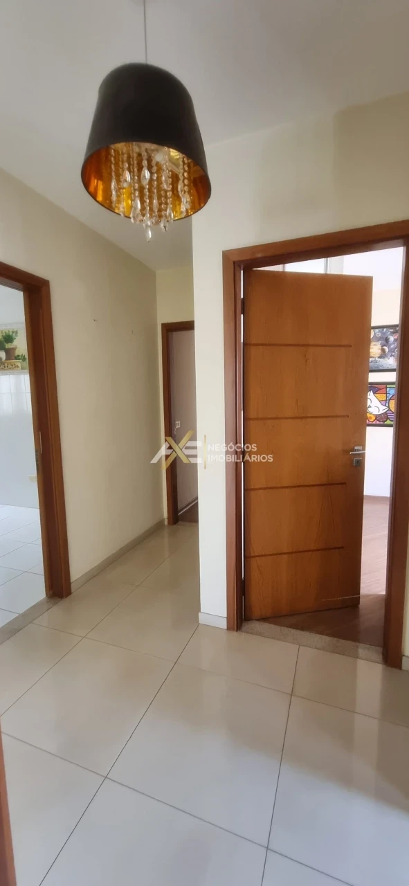Imagens do imóveis CASA À VENDA NO JARDIM MONTE REAL - CAMBÉ-PR