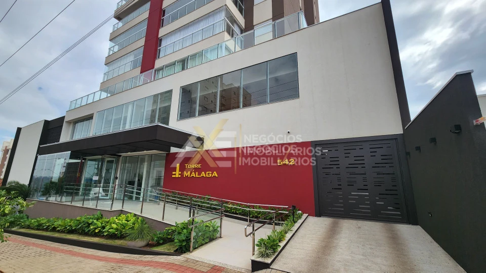 Oportunidade Lindo Apartamento Torre Malaga com moveis planejados para Locação no Centro de Cambé.