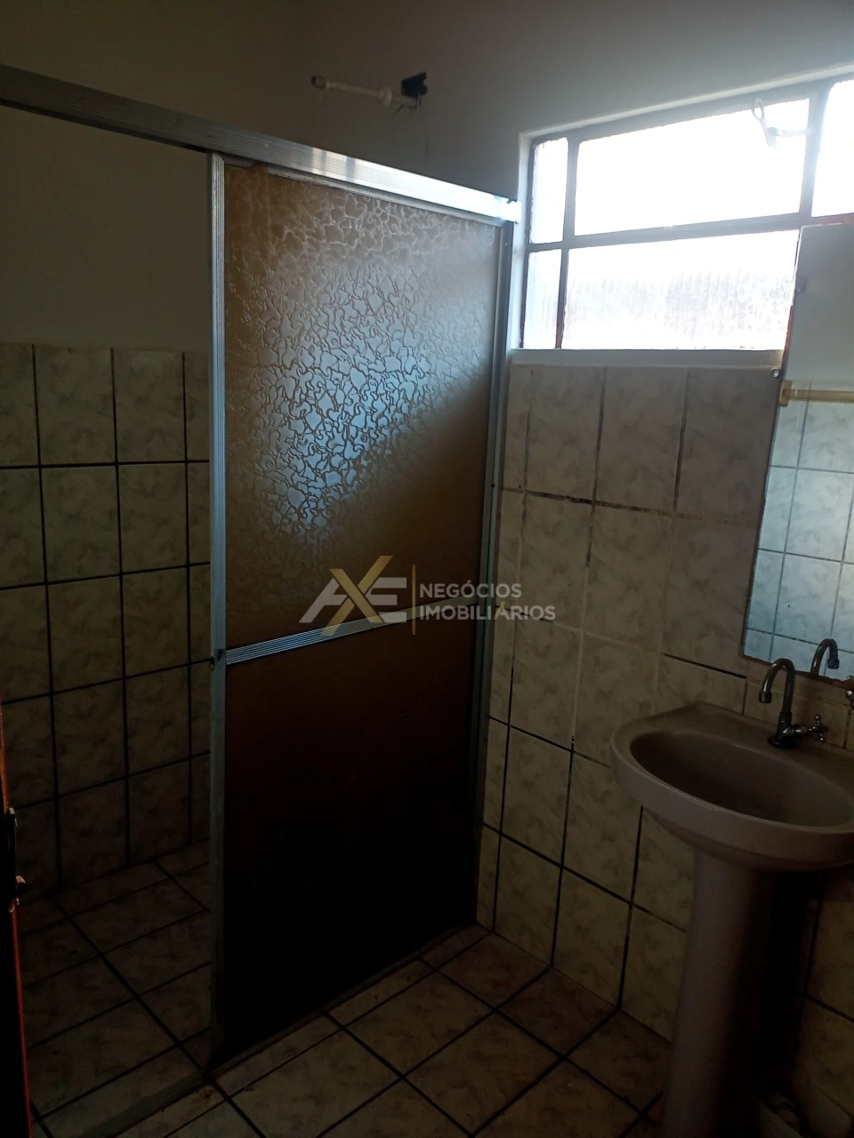 Oportunidade  Casa com Edicula no fundo a Venda no Jardim Taroba Cambe Pr.