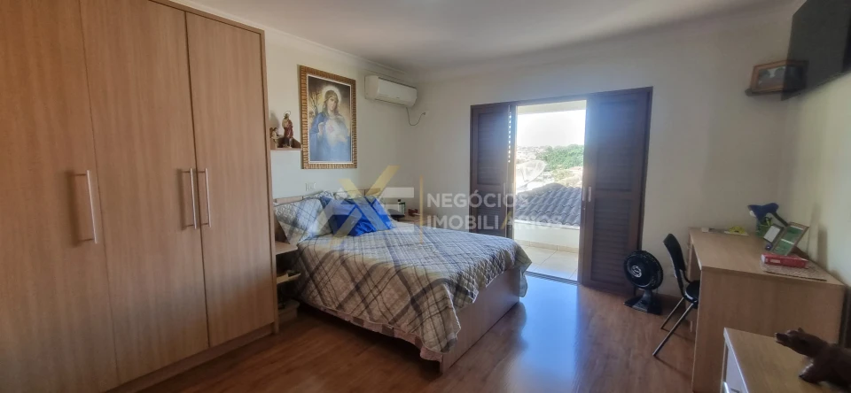 Imagens do imóveis CASA À VENDA NO PARQUE RESIDENCIAL OSVALDO SELLA