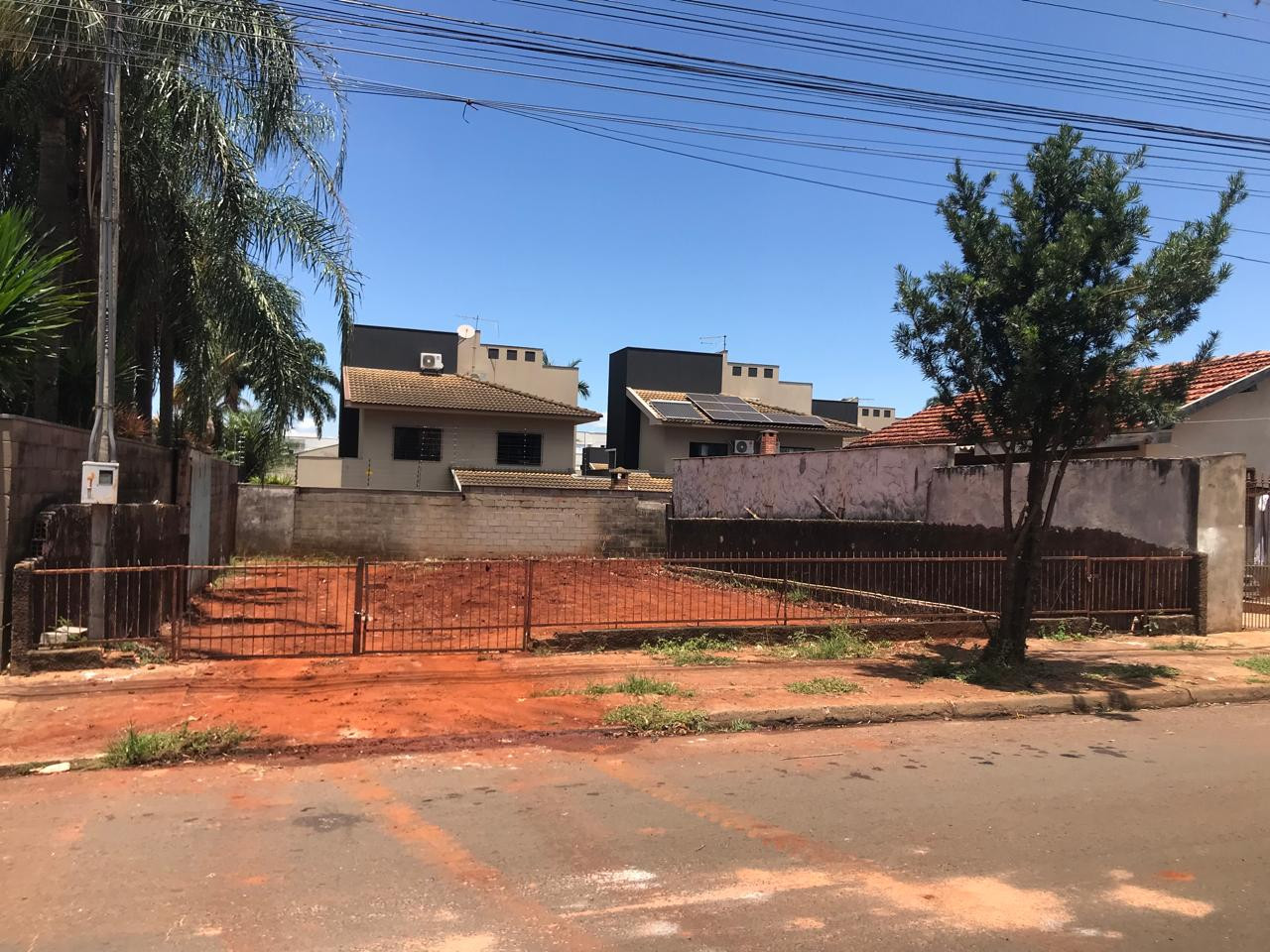 TERRENO  DE 333,50 M² À VENDA NA RUA JOÃO GARLA EM CAMBÉ-PR