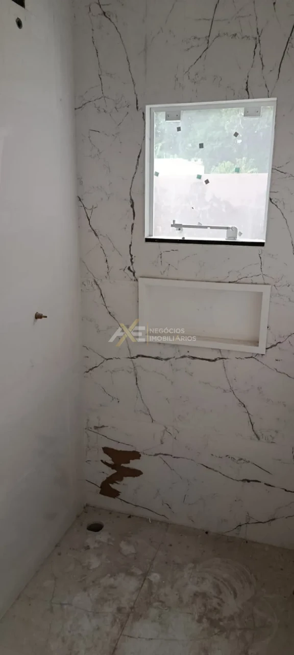 CASA GEMINADA com 3 quartos (sendo 1 suíte)