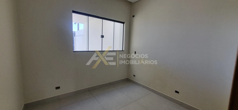 CASA GEMINADA À VENDA 2 QUARTOS
