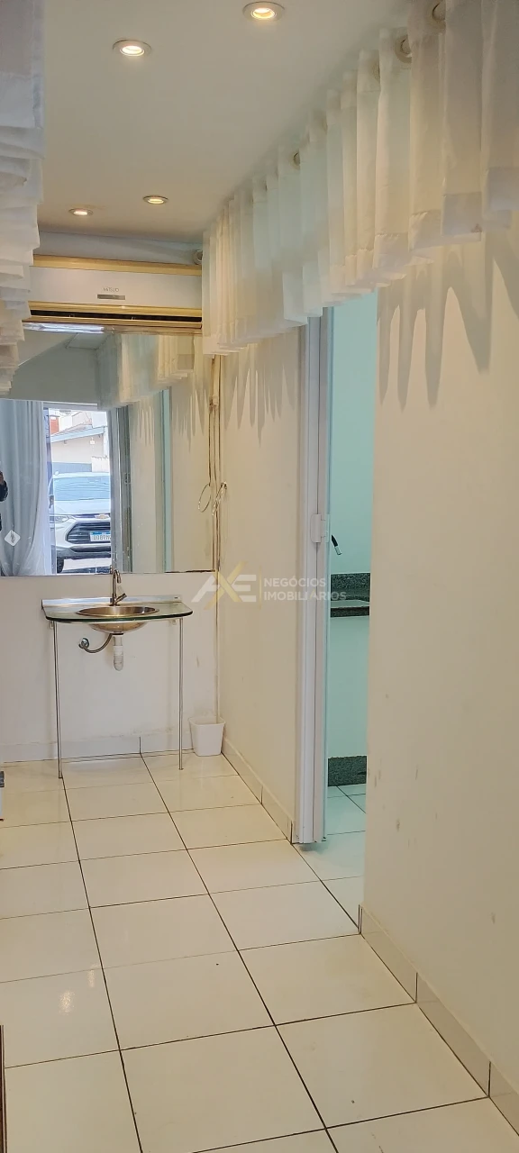 Casa Comercial com 5 salas para locação Parque sella em Cambé, Pr