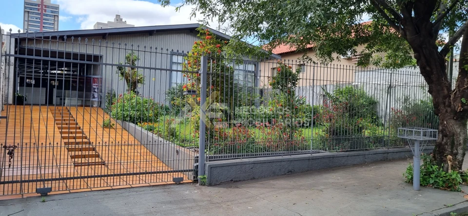 Casa para Venda no Centro de Cambé - Pr, Terreno de 560 M², - foto 2