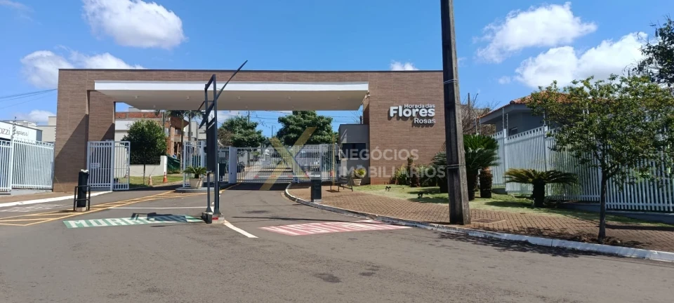 Imagens do imóveis CASA EM CONDOMÍNIO FECHADO - MORADA DAS FLORES ROSAS