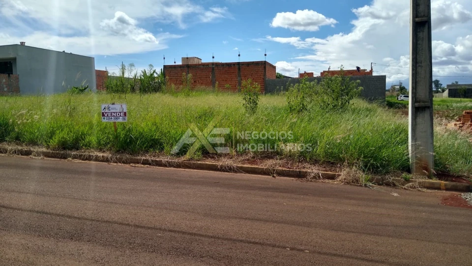 Venda de terreno no Residencial Portal do Lago