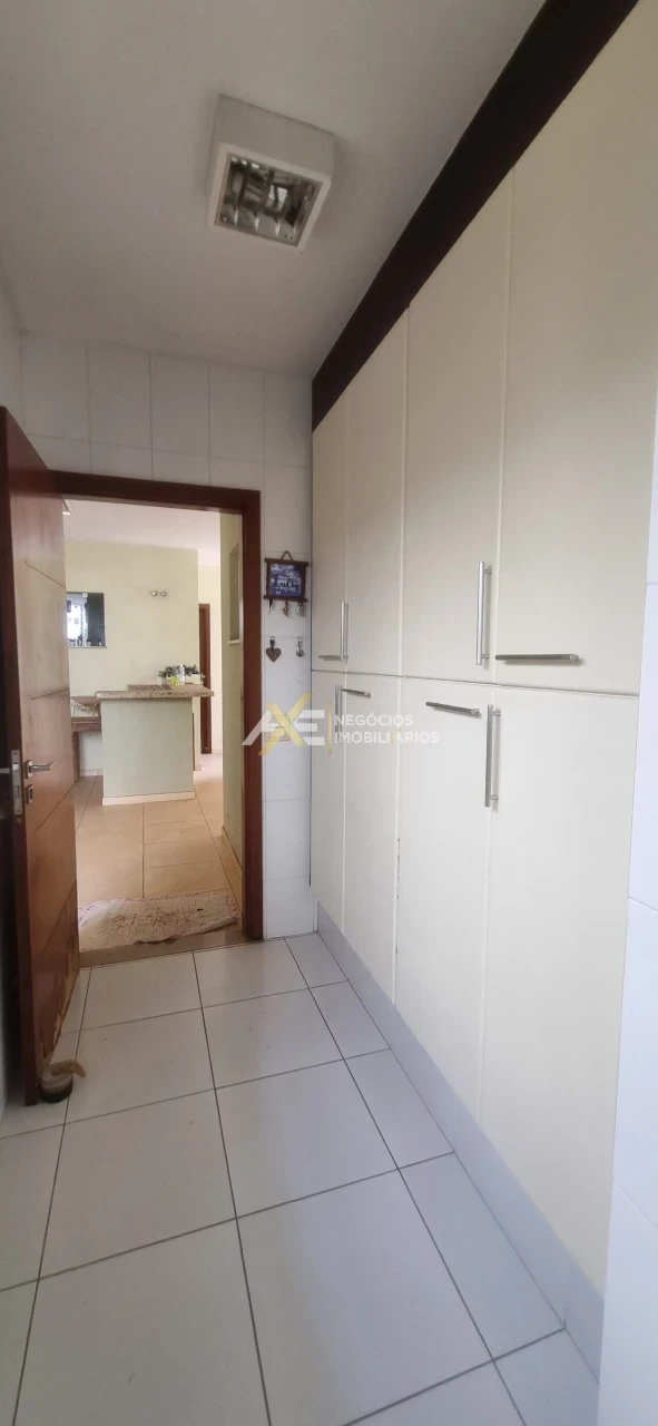 Imagens do imóveis CASA À VENDA NO JARDIM MONTE REAL - CAMBÉ-PR