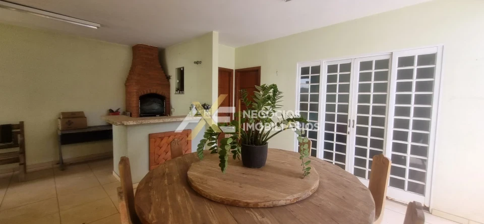 Imagens do imóveis CASA À VENDA NO JARDIM MONTE REAL - CAMBÉ-PR