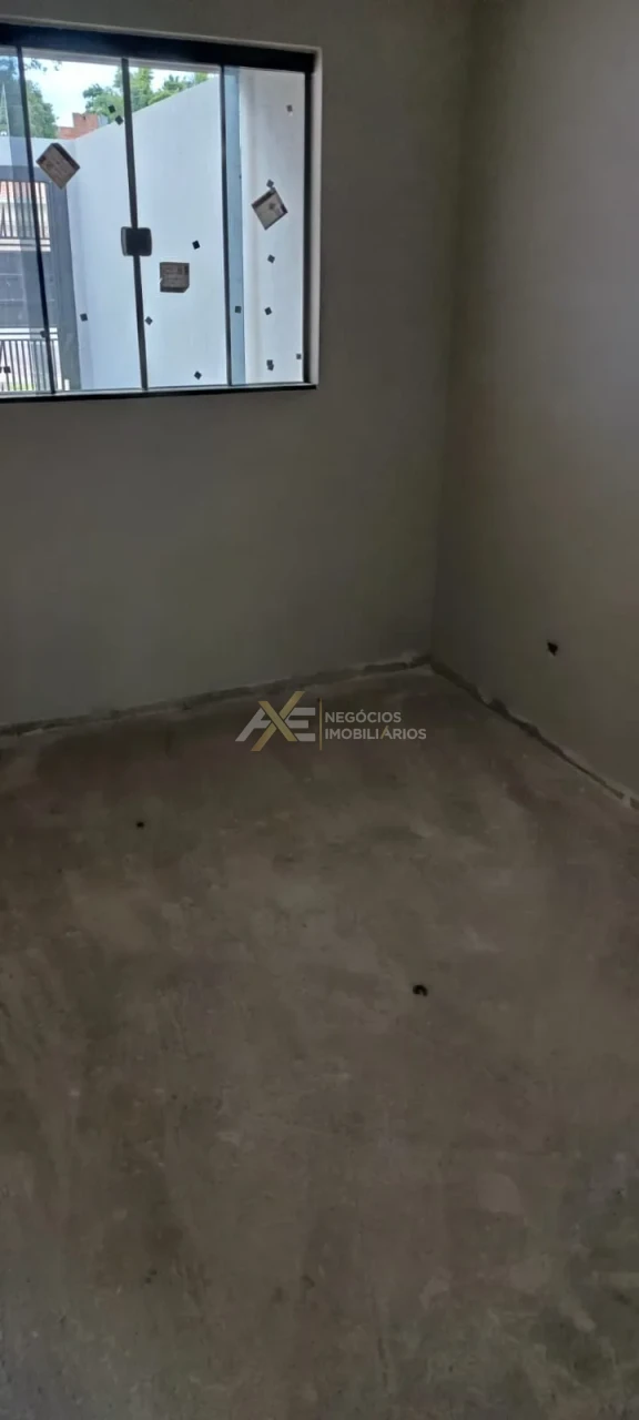 CASA GEMINADA 2 QUARTOS ( SENDO 1 SUÍTE )