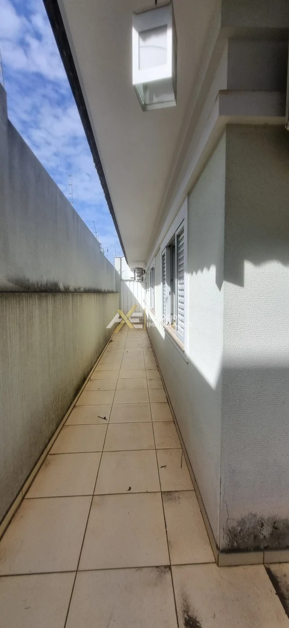 Imagens do imóveis CASA À VENDA NO JARDIM MONTE REAL - CAMBÉ-PR