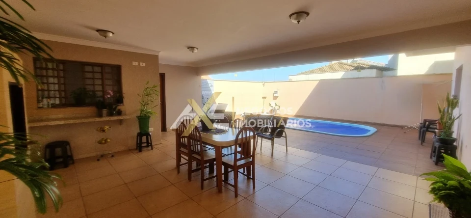 Imagens do imóveis CASA À VENDA NO PARQUE RESIDENCIAL OSVALDO SELLA