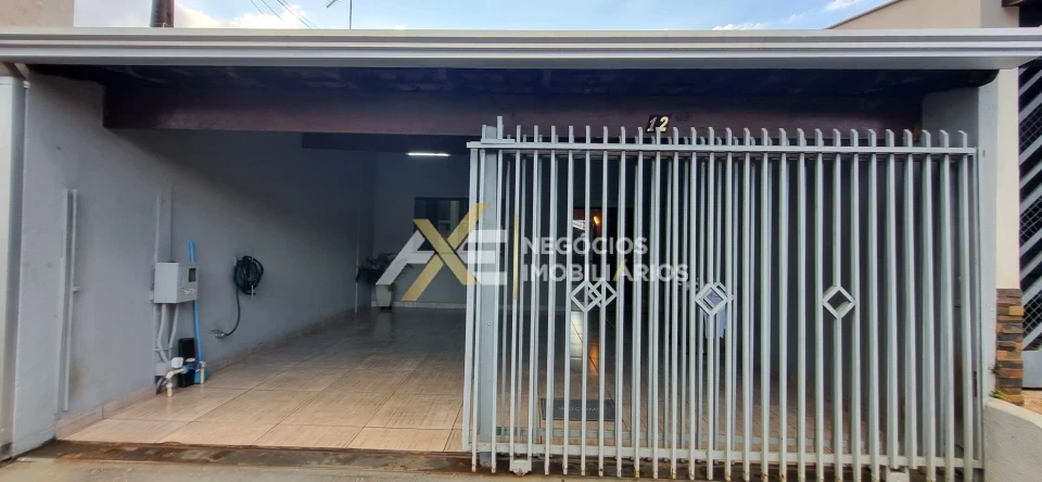 Imagens do imóveis CASA Á VENDA COM 2 DORMITORIOS NO CONDOMÍNIO SABARÁ I