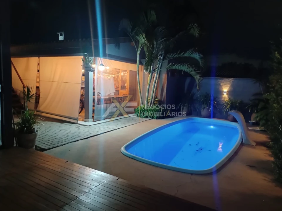 Imagens do imóveis SOBRADO 3 DORMITORIOS COM PISCINA EM CAMBÉ