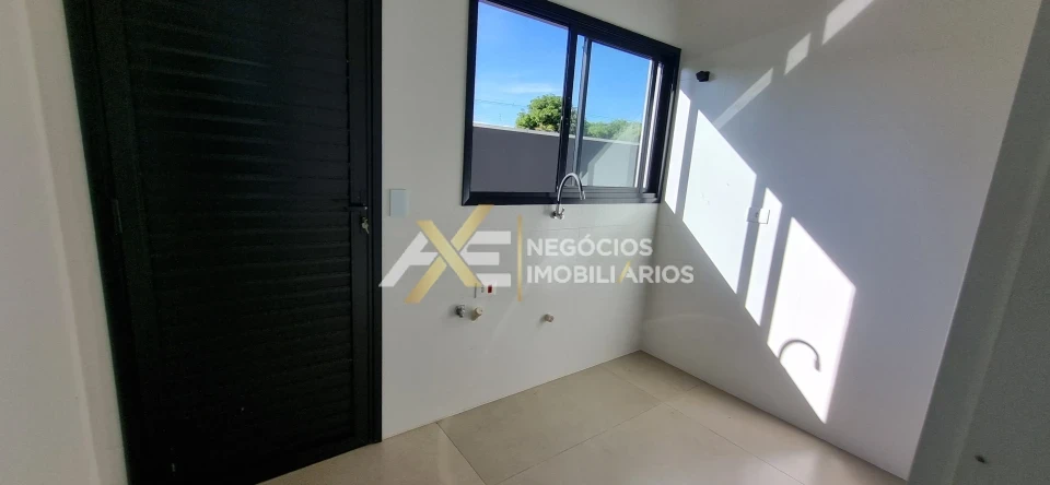 Imagens do imóveis Casa com 4 suítes à venda no Condomínio Villagio do Engenho, Cambé - Pr