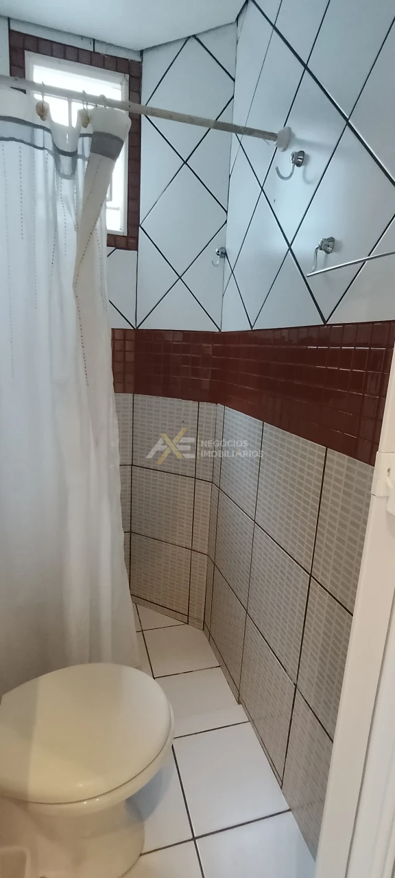 Casa Comercial com 5 salas para locação Parque sella em Cambé, Pr