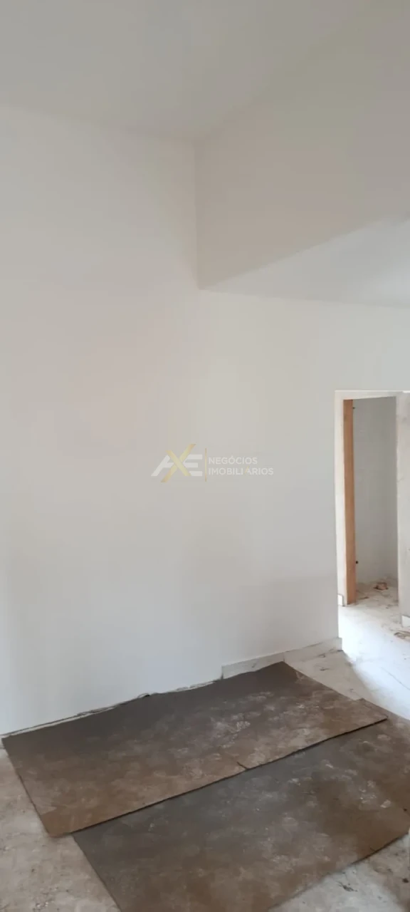 CASA GEMINADA com 3 quartos (sendo 1 suíte)