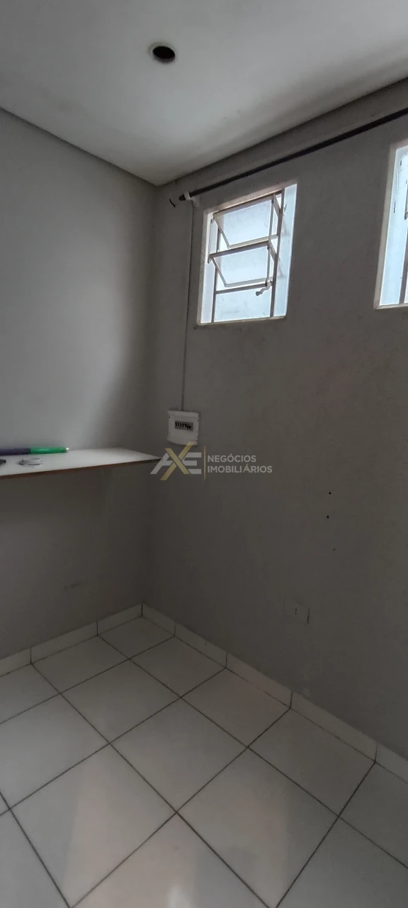 Casa Comercial com 5 salas para locação Parque sella em Cambé, Pr