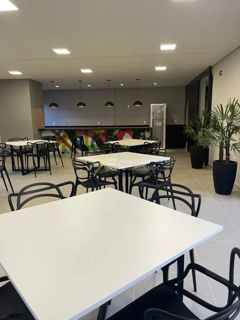 Imagens do imóveis Apartamento de 2 Quartos, Garden e Churrasqueira no Condomínio Vittace Reserva em Cambé