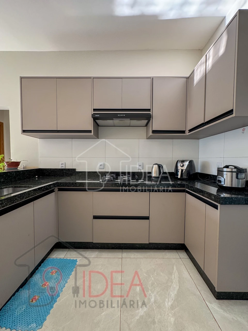 Imagens do imóveis Casa a venda com 3 dormitórios (Sendo 1 suíte) Residencial Veneza