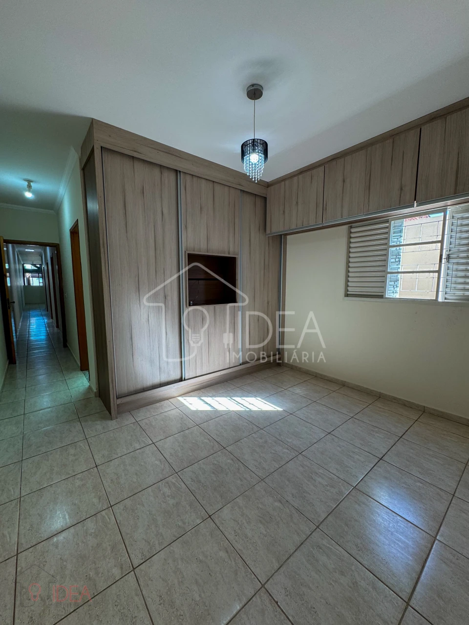 Casa com 3 dormitórios (sendo 1 suíte) Centro
