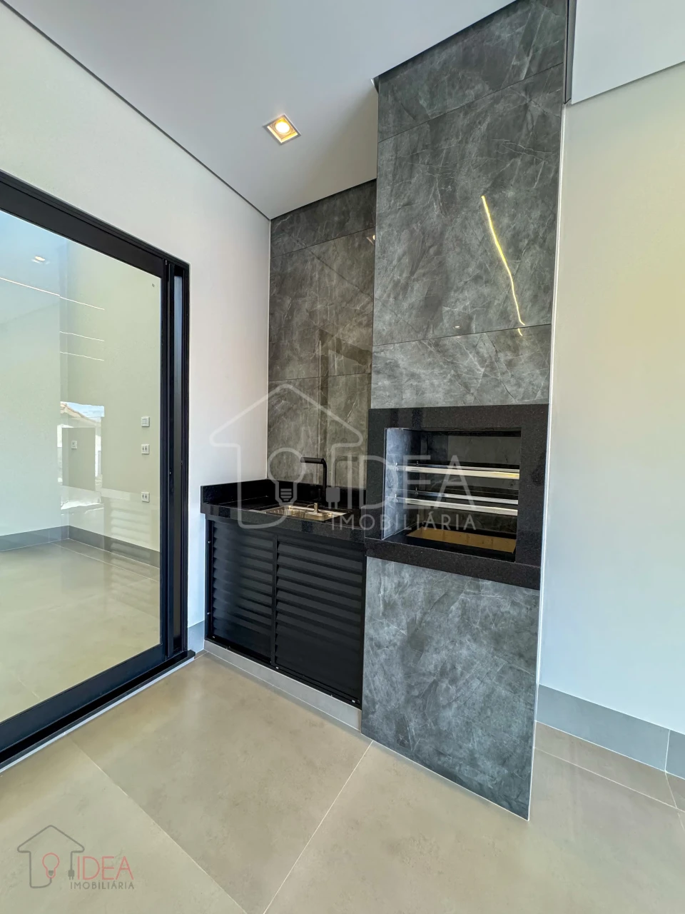 Imagens do imóveis Casa com 3 dormitórios (sendo 1 suíte) Vila Tênis Clube