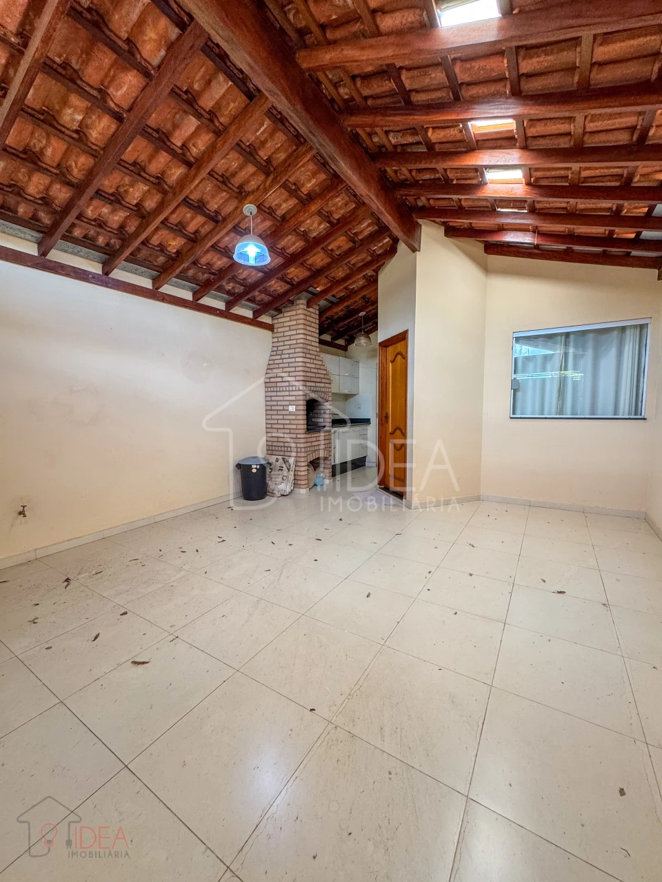 Casa com 3 dormitórios sendo 1 Suíte - Vila Fiuza
