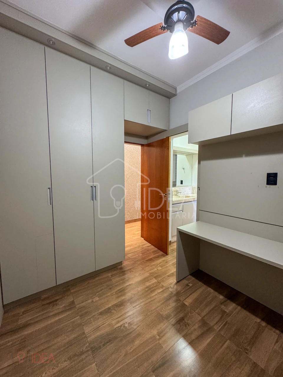 Casa com 3 dormitórios (Sendo 1 suíte) no Portal de São Francisco