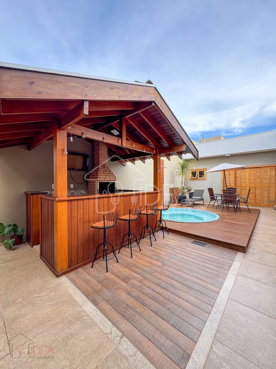 Casa com 3 dormitórios (sendo 1 suíte) Residencial Park Bambu