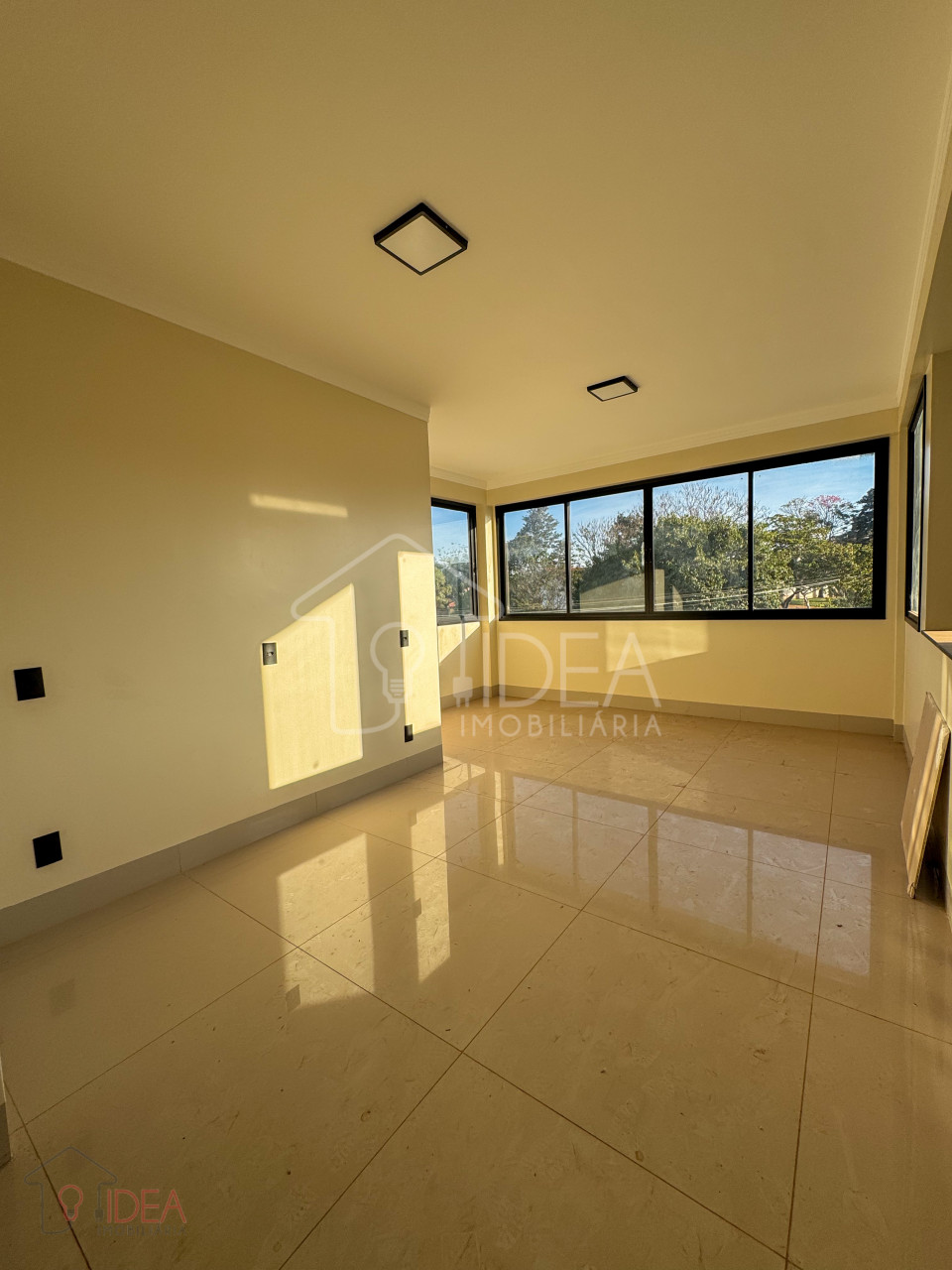 Imagens do imóveis Casa com 3 suítes - Jardim Monte Carlo