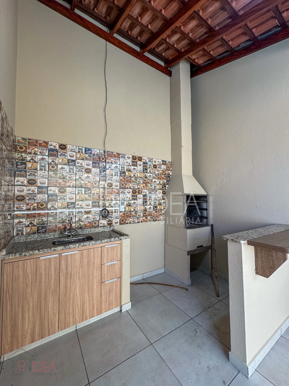 Casa com 3 dormitórios (sendo 1 suíte) Centro