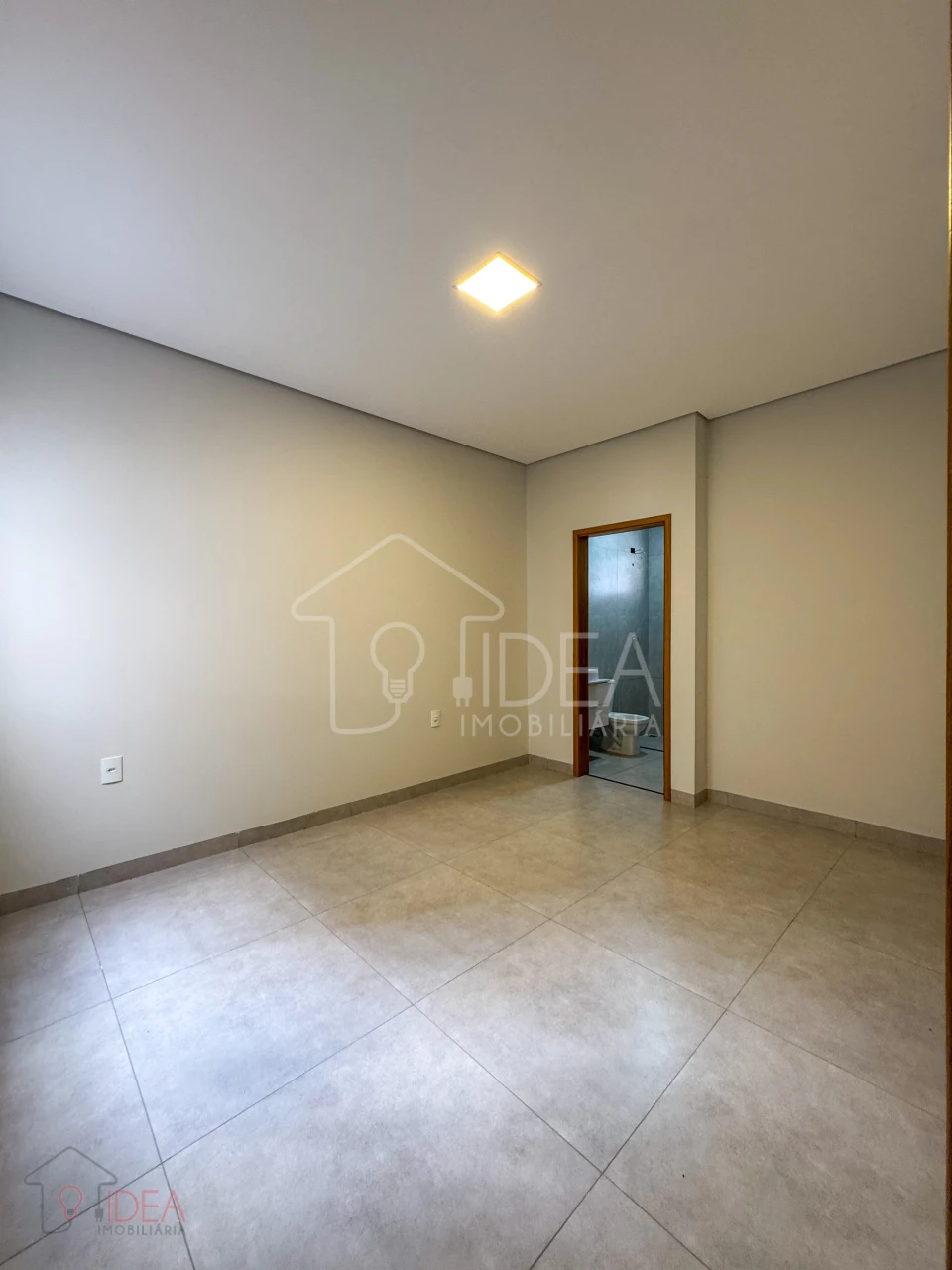 Imagens do imóveis Casa com 3 dormitórios (sendo 1 suíte) - Vila Maria Izabel