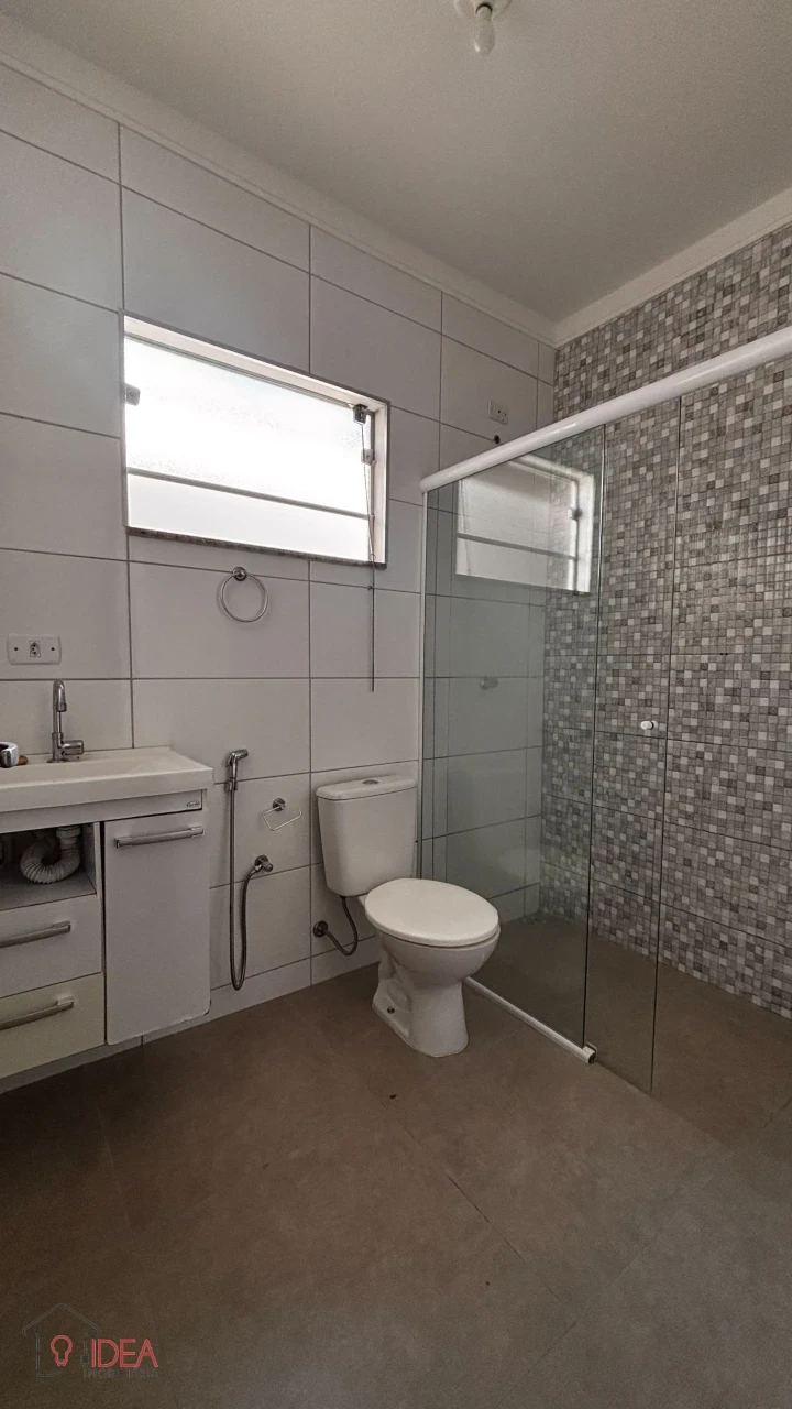 Casa com 2 dormitórios - Jardim Paraná