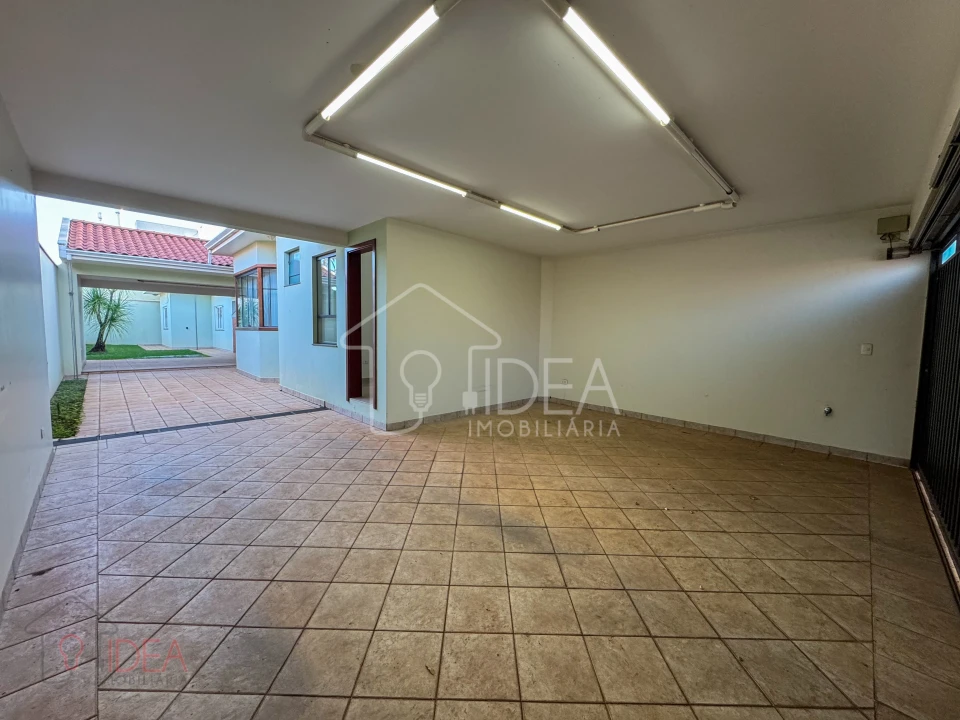 Imagens do imóveis Casa com 3 suítes (sendo 1 master com closet e banheira)  Jardim Europa