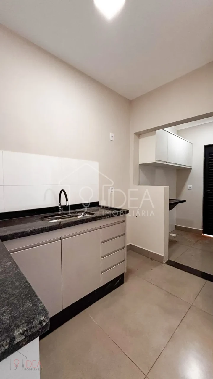 Imagens do imóveis Casa com 2 dormitórios (sendo 1 suíte) Vila Tênis Clube