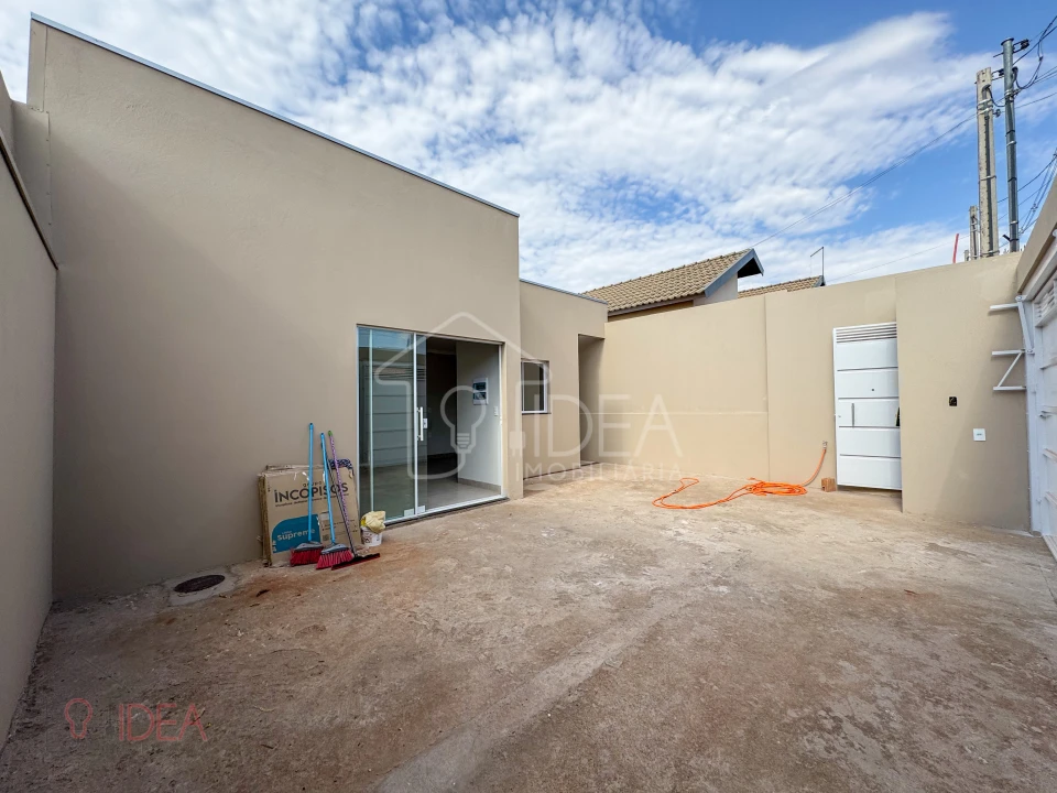 Imagens do imóveis Casa com 3 dormitórios (sendo 1 suíte) - Vila Maria Izabel