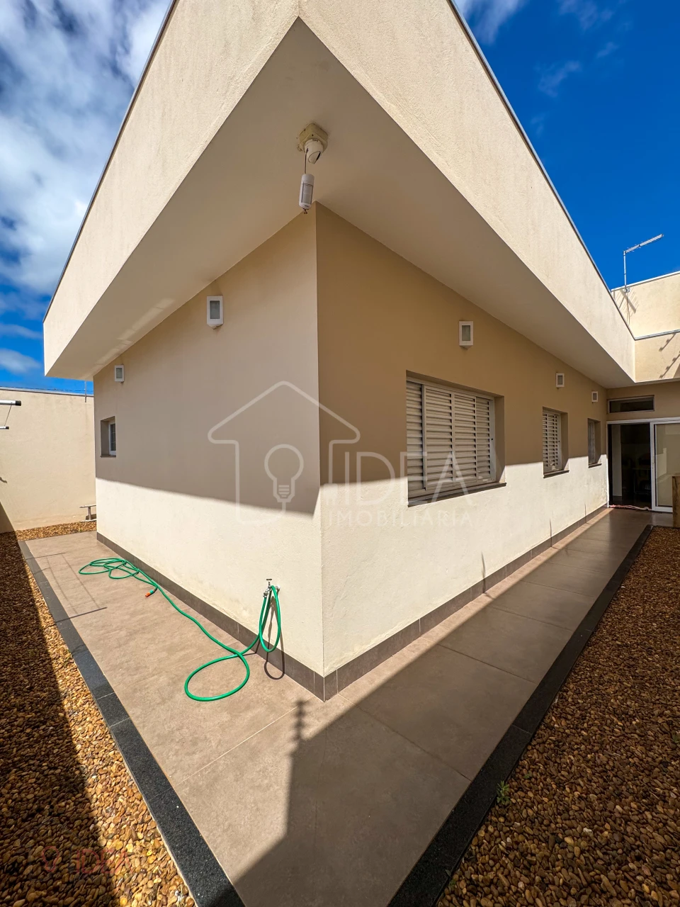 Casa com 3 dormitórios (sendo 1 suíte) Portal de São Francisco