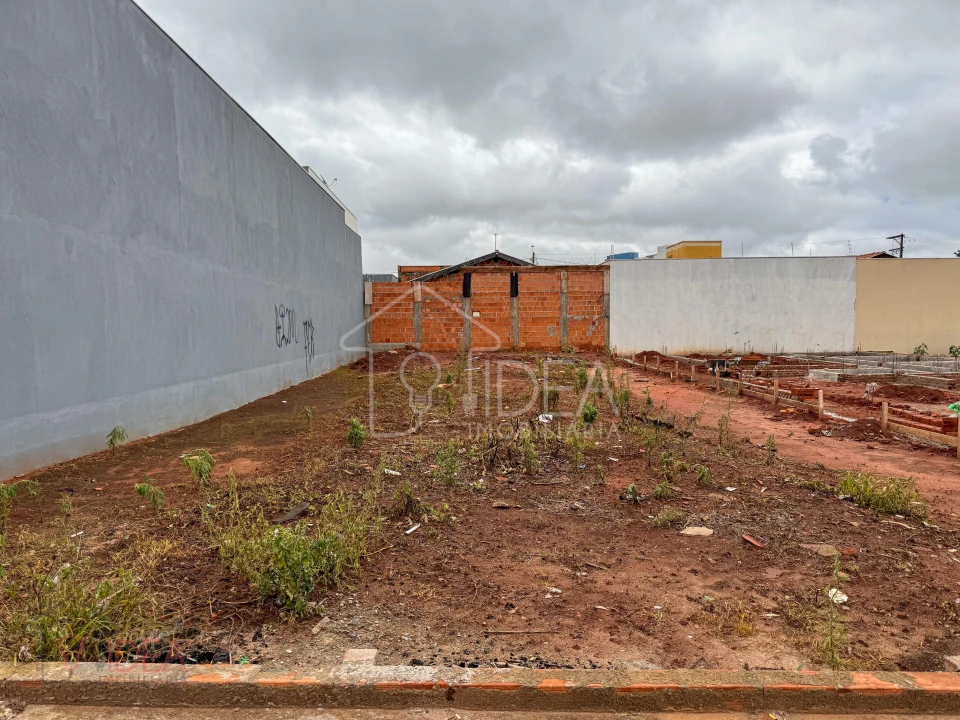 Imagens do imóveis Terreno À Venda Portal De São Francisco Assis