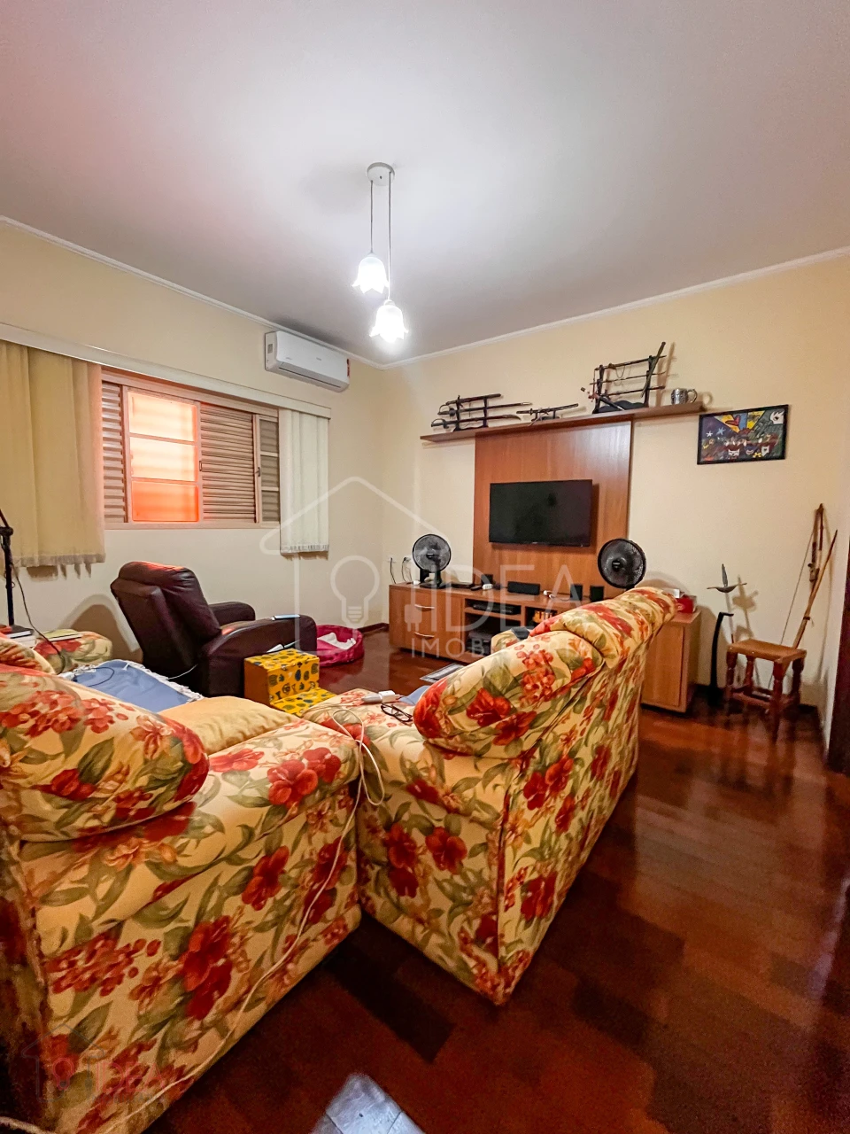 Imagens do imóveis Casa com 3 dormitórios (sendo 1 suíte) Jardim Canadá