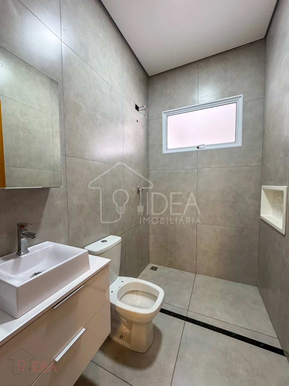 Imagens do imóveis Casa com 3 dormitórios (sendo 1 suíte) - Vila Maria Izabel