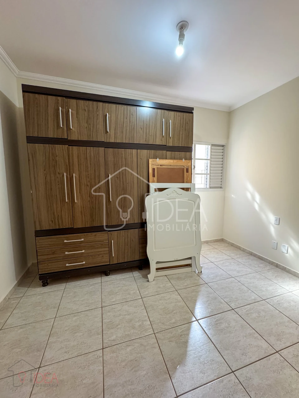 Casa com 3 dormitórios (sendo 1 suíte) Centro