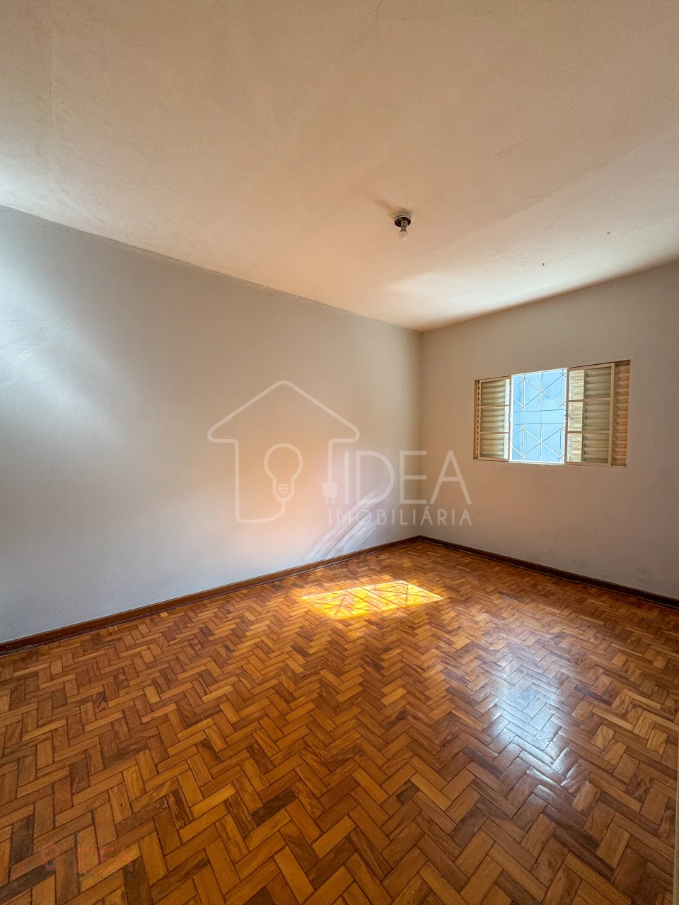 Imagens do imóveis Casa com 2 dormitórios - Centro