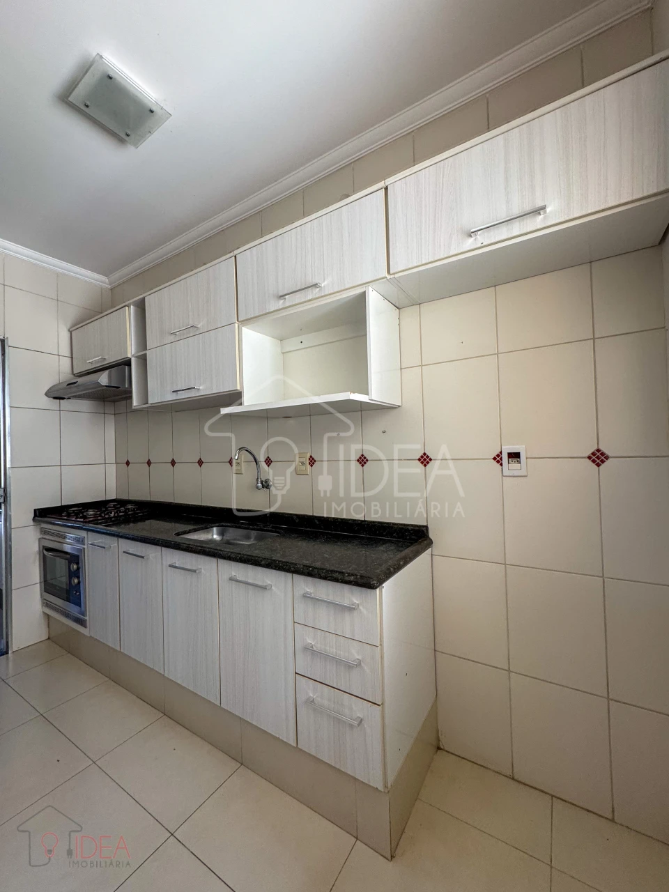 Casa com 3 dormitórios sendo 1 Suíte - Vila Fiuza